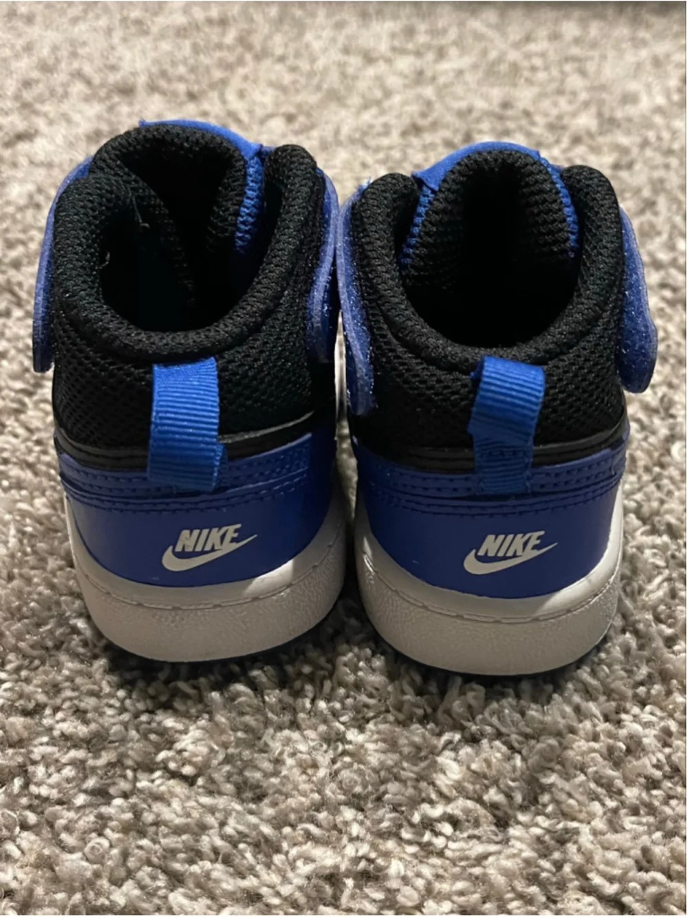 Nike toddler court